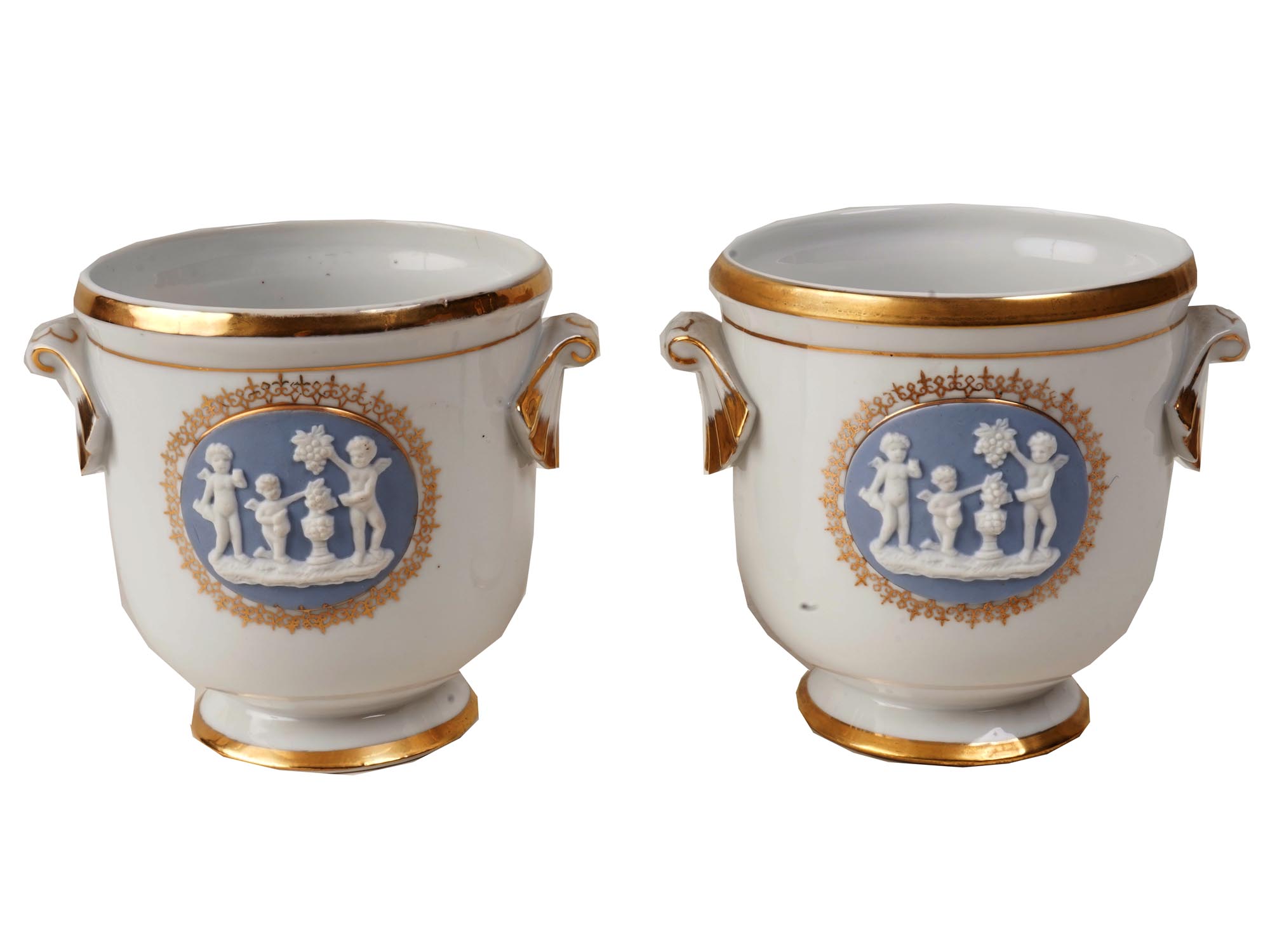 PAIR OF PORCELAIN GILT WEDGWOOD MEDALLIONS VASES PIC-0